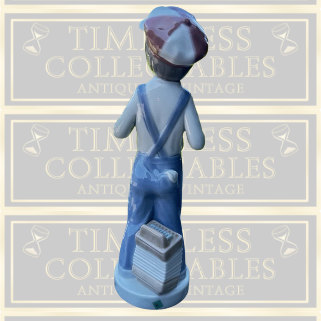 Vintage Lladro Boy