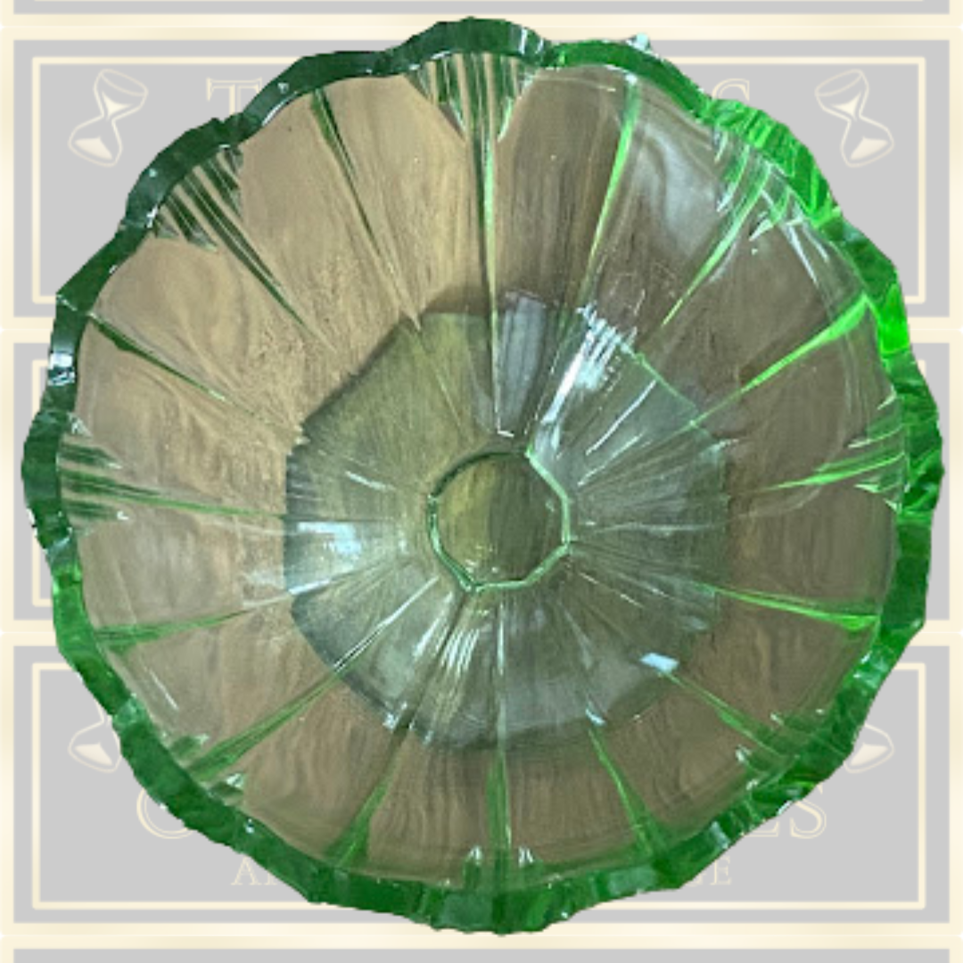 Vintage Art Deco 30's Green Glass Dessert Bowl