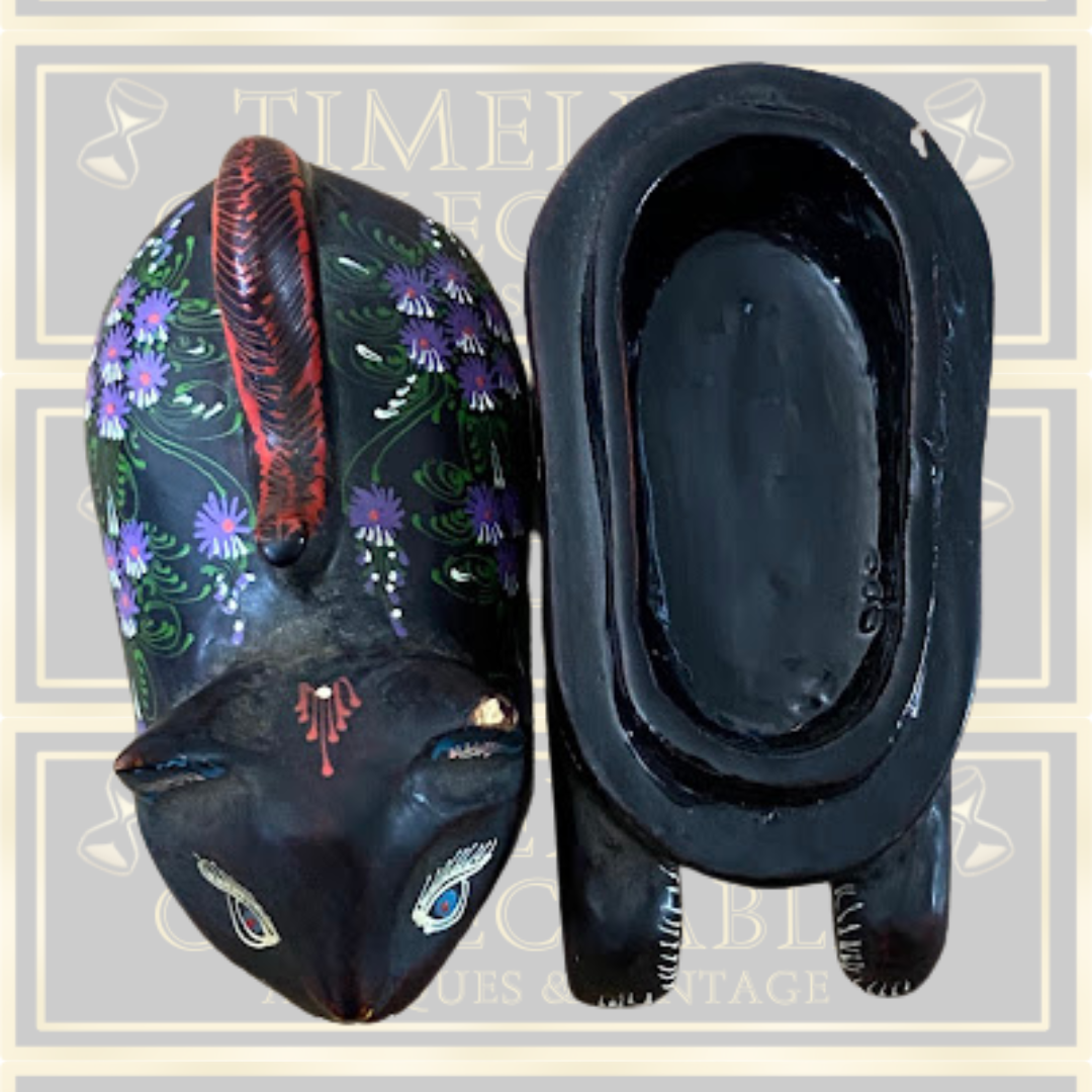 Vintage Black Lacquer Mango Wood Hand Painted Cat