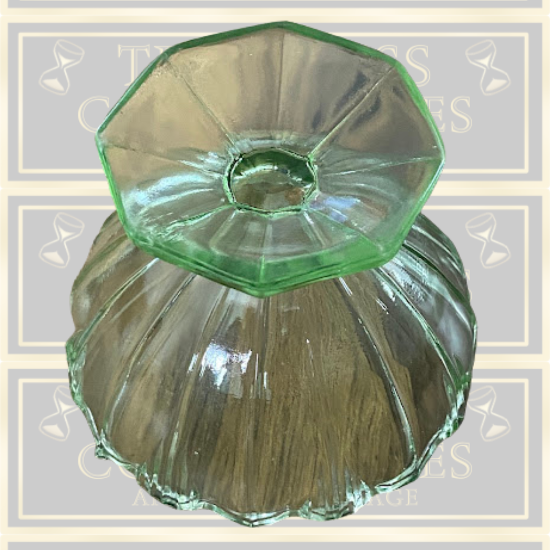 Vintage Art Deco 30's Green Glass Dessert Bowl