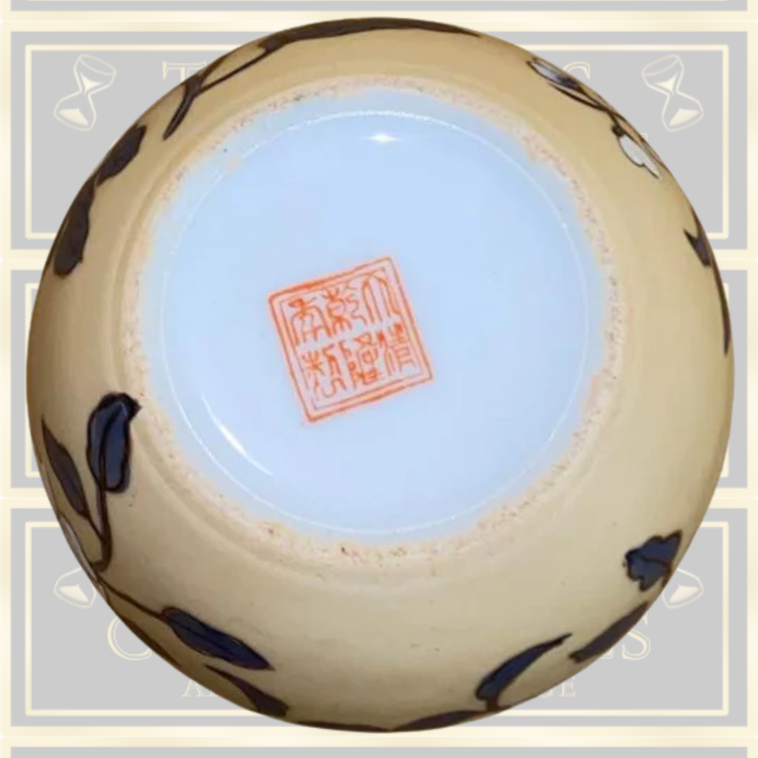 Vintage Chinese Porcelain Floral Design Ginger Jar Stamped
