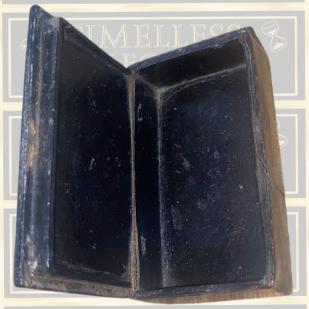 Antique 19th-Century Tortoiseshell Papier-Mâché Snuff Box Pewter Wire Inlay