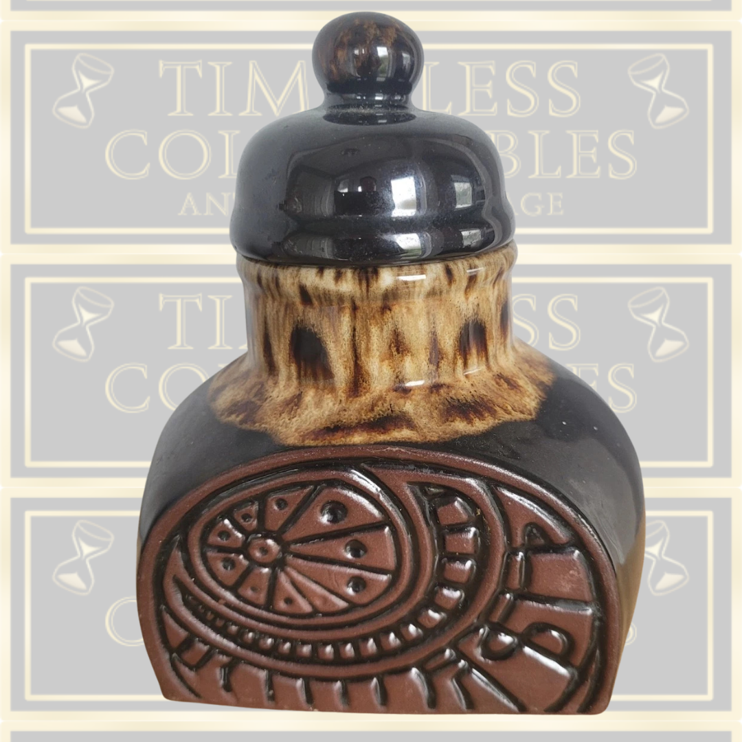 Unusual vintage Fosters Studio Pottery