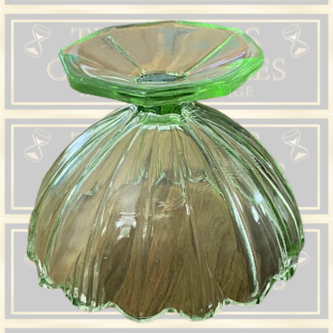 Vintage Art Deco 30's Green Glass Dessert Bowl