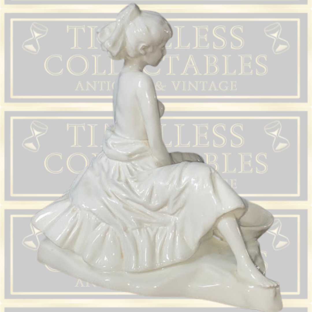 Vintage 1930s Ceramic Art Deco Lady Figurine Soap Holder