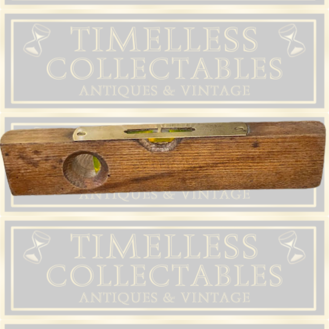Antique Brass and Hardwood 8" Spirit Level