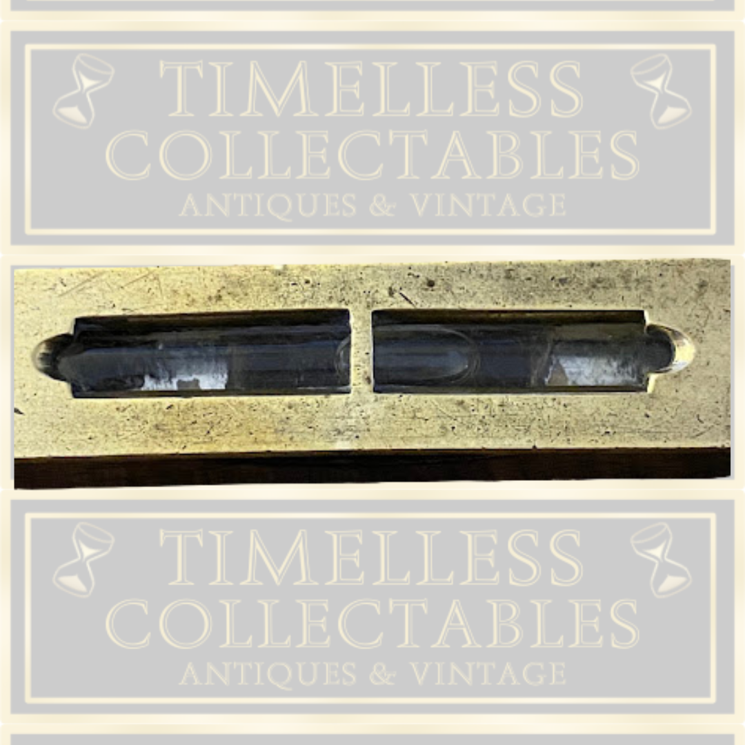 Antique Brass and Hardwood 8" Spirit Level