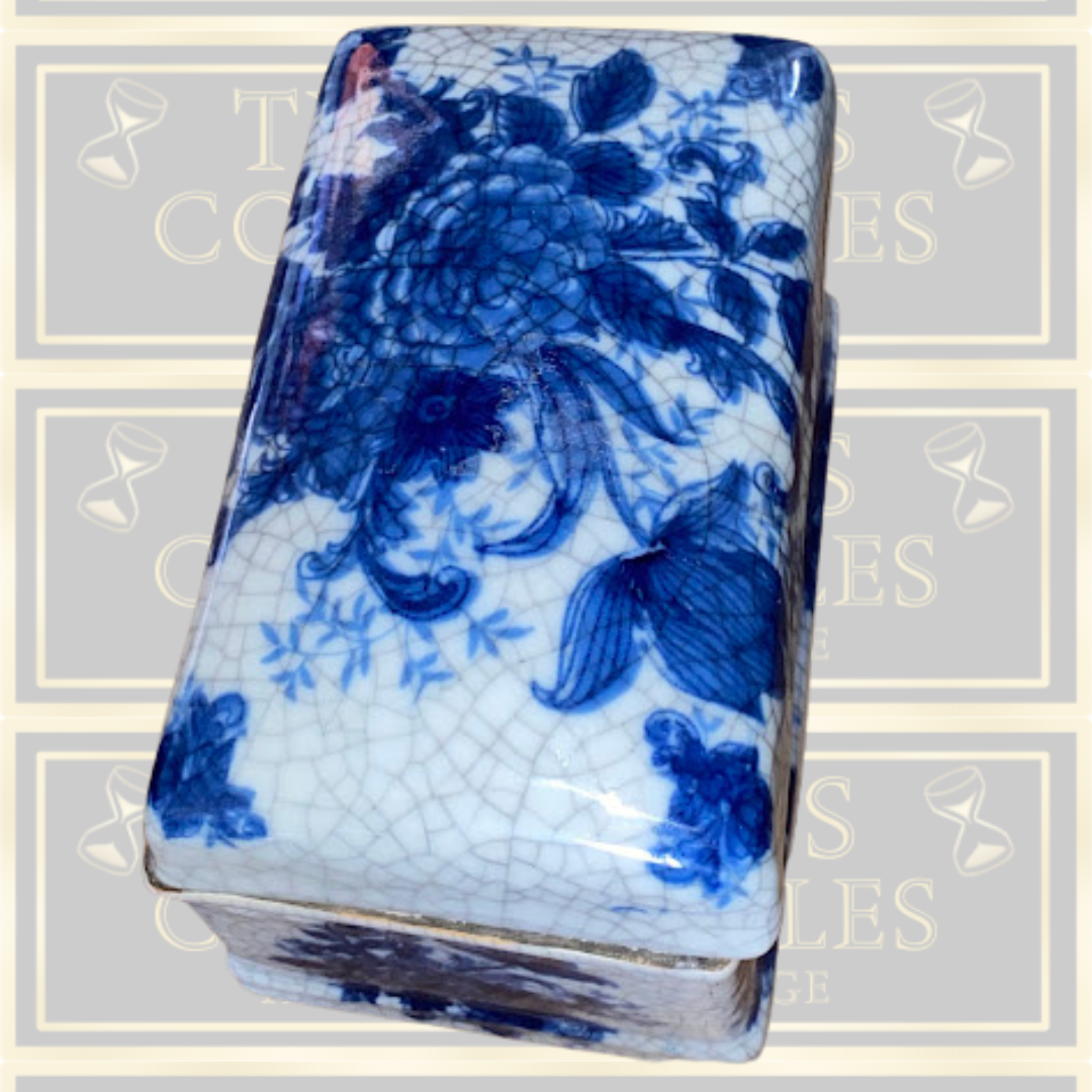 Antique Blue White porcelain Crackle Glaze Lidded Tea Caddy/Box