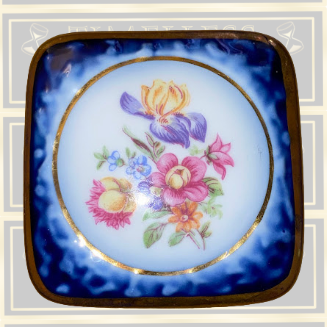 Vintage German Porcelain Dresden trinket box