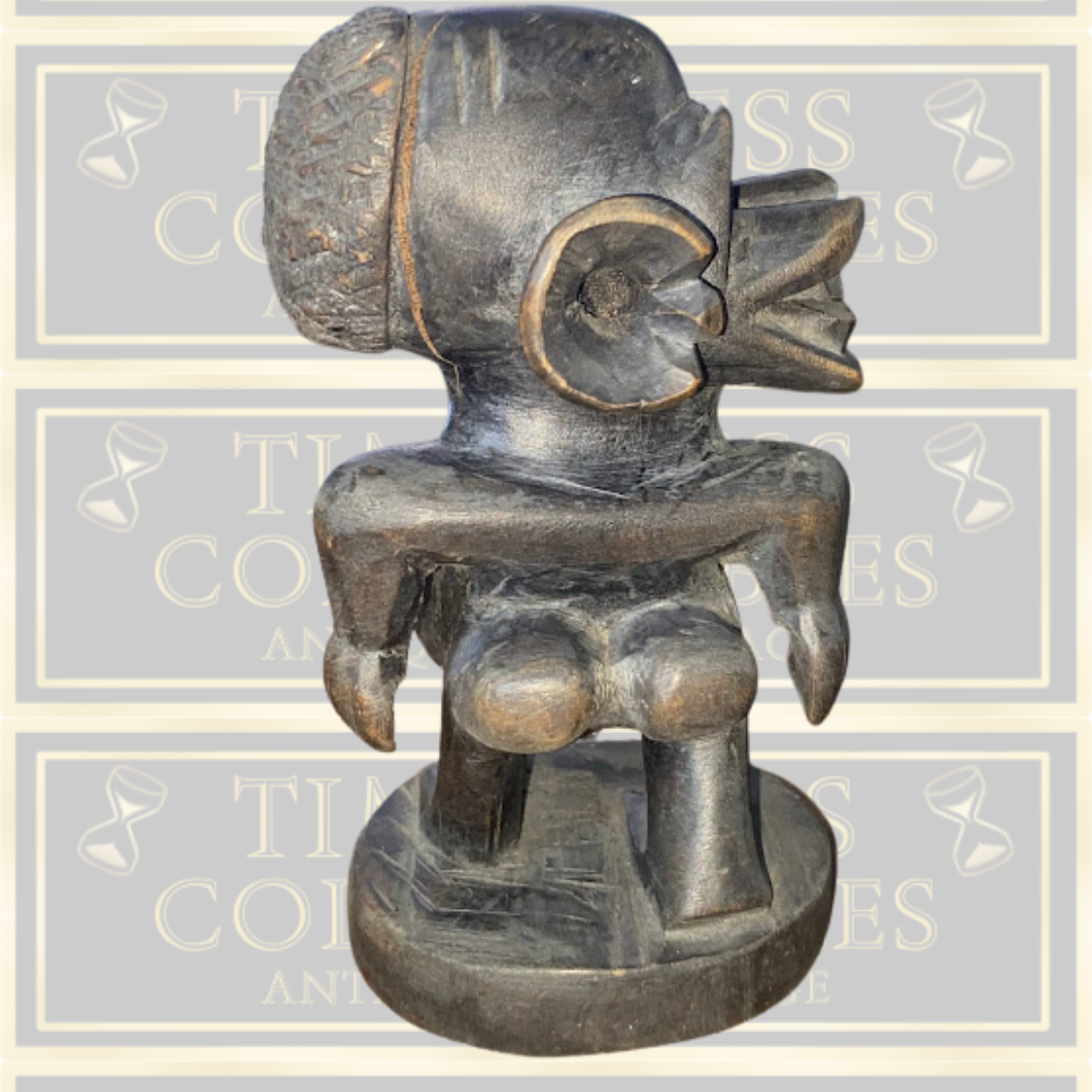 Vintage African Ancestrial art Small Wooden Big Booty Katumo Carving