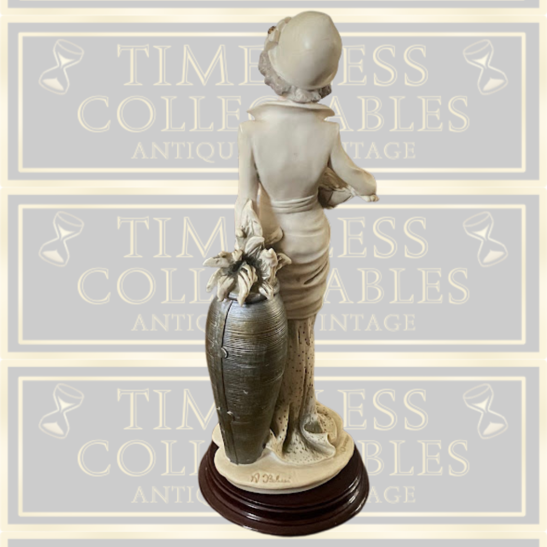 Vintage Auro Belcari Art Deco figurine