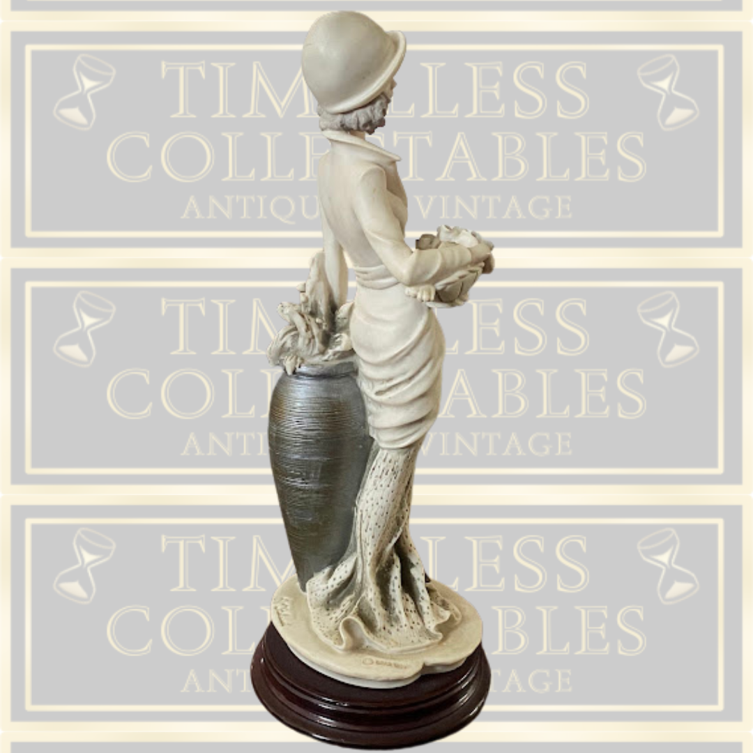Vintage Auro Belcari Art Deco figurine