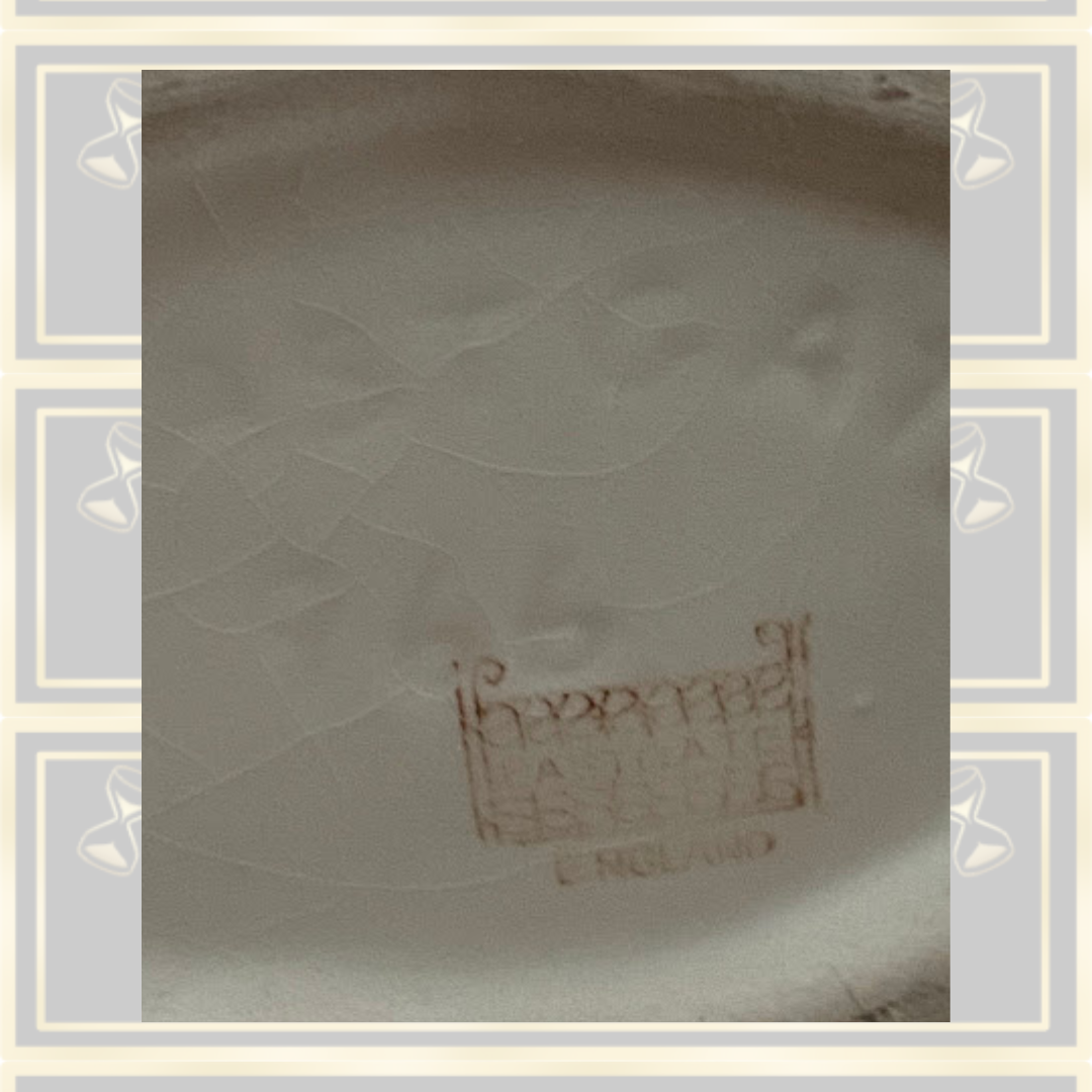 Vintage eastgate fawn and tree vase