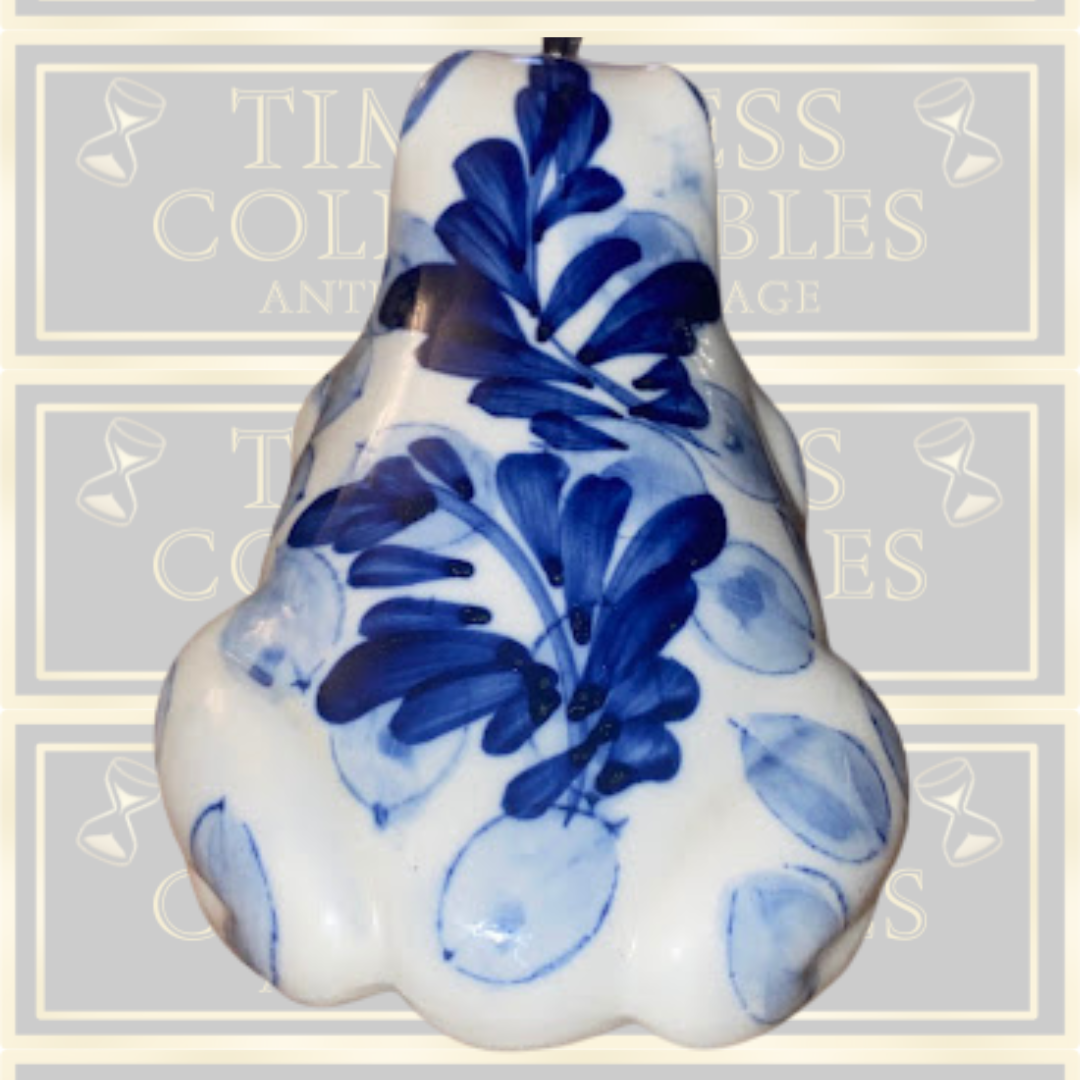 Vintage Blue White Delft Leaf Pattern Ceramic Frog Ornament